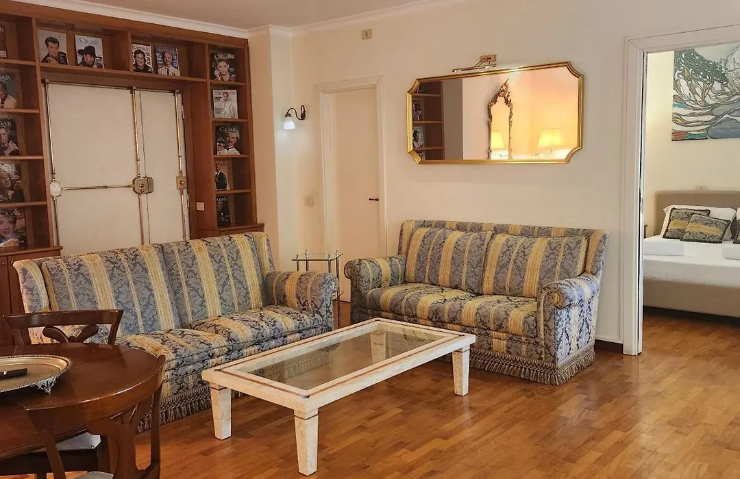 Authentic Roman Apartment With Terrace-1