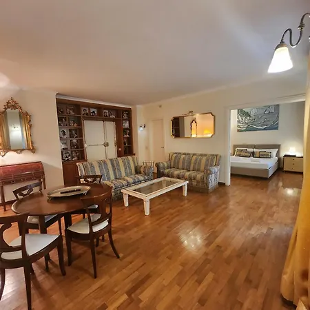 Authentic Roman Apartment With Terrace-3