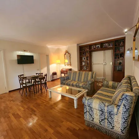 Authentic Roman Apartment With Terrace-2
